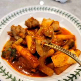 한성기업 무볼레 닭떡볶이+해물떡볶이 2종 세트 — 4점을 준 리뷰어가 2021년 9월 올린 사용 사진