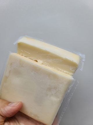 숲골 치즈 빚는 마을 숙성 정통 라끌렛 숙성 치즈 — 4점을 준 리뷰어가 2021년 11월 올린 사용 사진