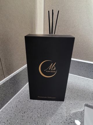 프리미엄 센트문 퍼퓸 디퓨저 100ml — 5점을 준 리뷰어가 2022년 12월 올린 사용 사진