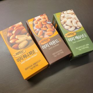 짜먹는 이지견과 짜먹는 이지아몬드, 짜먹는 이지허니피넛, 짜먹는 이지캐슈넛 각 10g X  10포 — 4.5점을 준 리뷰어가 2021년 3월 올린 사용 사진