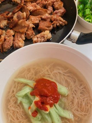 우주쿡 천연조미료 고메 프리미엄 시즈닝 6종 택1 청양고추+ /대파 /깻잎 /마늘 /생강 /표고버섯 — 5점을 준 리뷰어가 2021년 8월 올린 사용 사진