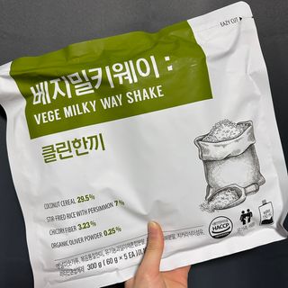 클린24시간  클린한끼 쉐이크 1세트 (5개) — 5점을 준 리뷰어가 2023년 3월 올린 사용 사진
