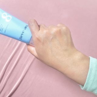 나우 [리브엠]피부 속부터 겹겹이, 촘촘하게! 워터핏8중 수분착붙 크림 — 5점을 준 리뷰어가 2025년 5월 올린 사용 사진