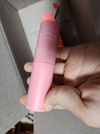 스킨큐어 산다화 카멜리아 안티 링클 멀티밤 — 5점을 준 리뷰어가 2023년 11월 올린 사용 사진