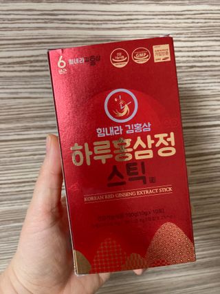 힘내라김홍삼 하루홍삼정스틱 10g x 10포 — 5점을 준 리뷰어가 2021년 3월 올린 사용 사진