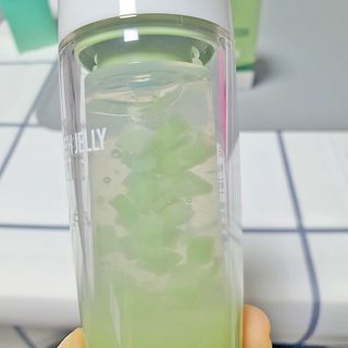 김정문알로에 큐어 큐어 알로에 리프레쉬 젤리 세럼, 큐어 알로에 하이드로 젤리 크림 — 5점을 준 리뷰어가 2021년 3월 올린 사용 사진