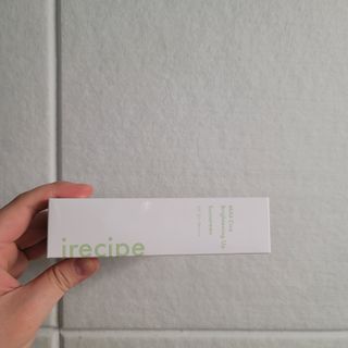 아이레시피 마일드시카 브라이트닝 업 선스크린 SPF50+ PA++++ — 5점을 준 리뷰어가 2023년 6월 올린 사용 사진