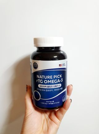 서울약사신협 네이처픽_알티지오메가3_1,205mg x 180캡슐 — 5점을 준 리뷰어가 2021년 9월 올린 사용 사진