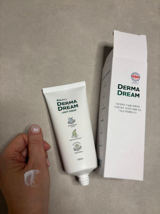 ★스마트 스토어 [올바이오] 더마크림 라이트 크림 130ml 저자극 보습 가려움개선 — 5점을 준 리뷰어가 2024년 12월 올린 사용 사진