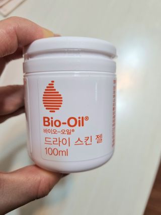 바이오오일 [바이오-오일] 드라이 스킨 젤 100ml — 5점을 준 리뷰어가 2021년 12월 올린 사용 사진