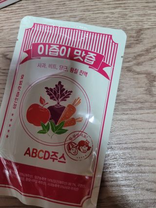 본황칠 이즙이 맛즙 ABC주스 30EA — 5점을 준 리뷰어가 2022년 7월 올린 사용 사진