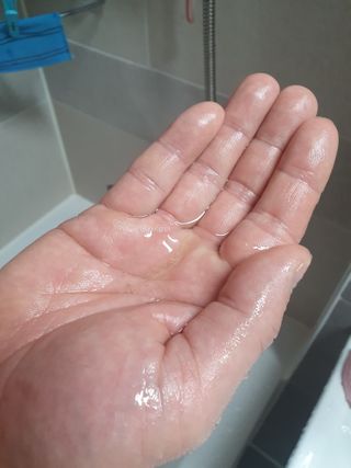 비어멕 독일맥주효모 천연탈모샴푸 — 5점을 준 리뷰어가 2021년 1월 올린 사용 사진