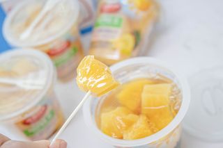 돌 MF[Dole] 파인애플컵/망고컵/복숭아컵 198g 6입X1박스 (맛 1가지 랜덤 발송) — 5점을 준 리뷰어가 2024년 5월 올린 사용 사진