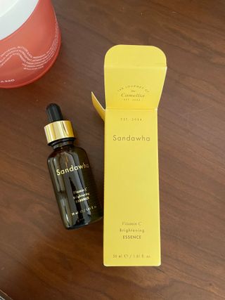 스킨큐어 산다화 비타민c 화이트닝 에센스 30ml — 5점을 준 리뷰어가 2023년 7월 올린 사용 사진