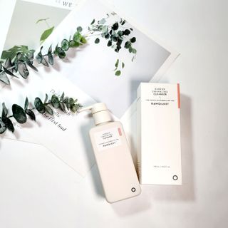 로우퀘스트 베리어 인핸싱 클렌저 190ml — 5점을 준 리뷰어가 2023년 10월 올린 사용 사진