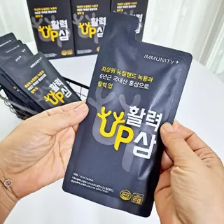 [이뮤니티플러스] 최고급녹용과 국내산 6년근 홍삼으로 활력업!!_ 활력UP삼 30포 1box — 5점을 준 리뷰어가 2022년 5월 올린 사용 사진