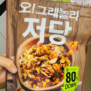 맛있게 먹어도 당 1g 대, 오!그래놀라 저당 통보리 — 5점을 준 리뷰어가 2025년 1월 올린 사용 사진