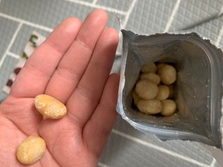 도이퉁 마카다미아 넛 90g  로얄 마카넛 오리지널 쏠트 허니 — 5점을 준 리뷰어가 2021년 3월 올린 사용 사진