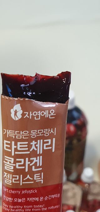 자연에온 몽모랑시 타트체리 3종 세트 구성 - 저분자콜라겐젤리, NFC 착즙주스 — 5점을 준 리뷰어가 2021년 7월 올린 사용 사진