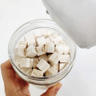 [펫시밀] 원물그대로 영양듬뿍 진공동결건조 북어트릿75g,치킨트릿100g,연어트릿75g 강아지 고양이 간식 — 5점을 준 리뷰어가 2023년 6월 올린 사용 사진