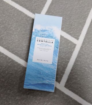 [스킨1004] 마다가스카르 센텔라 히알루-시카 워터핏 선세럼 50ml — 5점을 준 리뷰어가 2024년 5월 올린 사용 사진