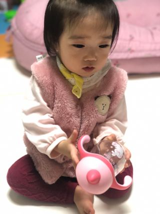 유비맘 트라이탄 코니빨대컵_컬러 랜덤 발송 — 5점을 준 리뷰어가 2021년 3월 올린 사용 사진