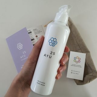 AYU25[아유트웬티파이브]피부 진정, 보습 와일즈 로즈 바디워시 — 5점을 준 리뷰어가 2021년 3월 올린 사용 사진