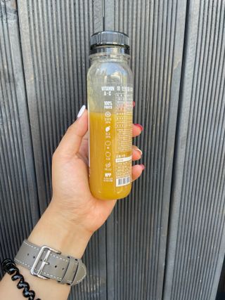 BLENDY'S 핑크 스무디+블론디 스무디 — 5점을 준 리뷰어가 2021년 10월 올린 사용 사진
