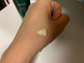 [NEW 탄력유턴 아이크림] AHC 유스 래스팅 리얼 아이크림 포 페이스 — 4점을 준 리뷰어가 2021년 4월 올린 사용 사진