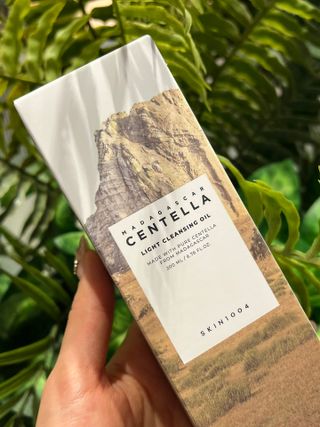 스킨1004 [SKIN1004] 마다가스카르 센텔라 라이트 클렌징 오일 200ml — 5점을 준 리뷰어가 2024년 7월 올린 사용 사진