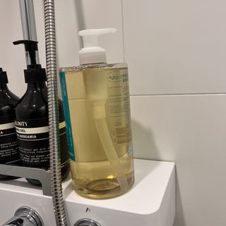 닥터시드 페퍼민트 앤 레몬 비건 비듬케어 쿨 탈모 샴푸 (1000ml) — 5점을 준 리뷰어가 2024년 2월 올린 사용 사진