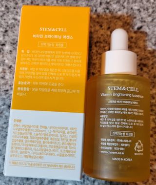 체르엠 스템앤셀 비타민 브라이트닝 에센스 30ml 1개 — 5점을 준 리뷰어가 2022년 1월 올린 사용 사진
