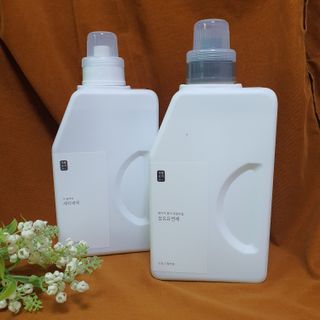[생활공작소] 섬유유연제 + 세탁세제 1.5L 릴리향 — 5점을 준 리뷰어가 2021년 2월 올린 사용 사진
