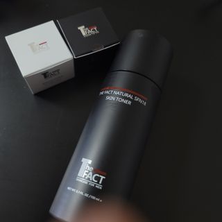 The Fact [5 IN 1] 더 팩트 내추럴 에스에프엔 에이틴 스킨토너 — 5점을 준 리뷰어가 2021년 3월 올린 사용 사진