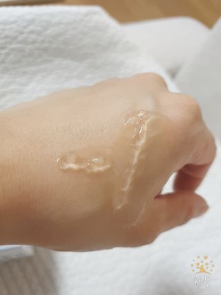 [NEW_버진팜스 푸딩수딩] 투명 푸딩젤이 선사하는 빠른 진정과 깨끗한 피부결 정돈 — 5점을 준 리뷰어가 2021년 10월 올린 사용 사진