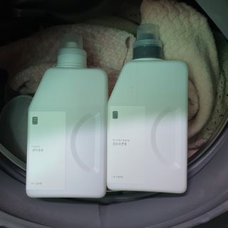 [생활공작소] 섬유유연제 + 세탁세제 1.5L 릴리향 — 5점을 준 리뷰어가 2021년 2월 올린 사용 사진