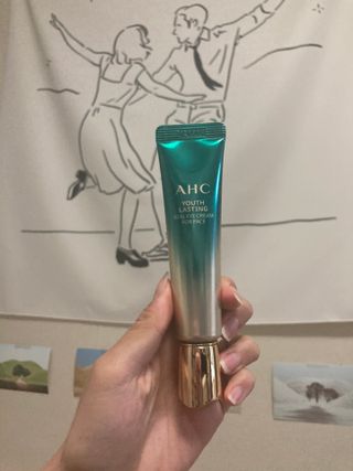 [NEW 탄력유턴 아이크림] AHC 유스 래스팅 리얼 아이크림 포 페이스 — 5점을 준 리뷰어가 2021년 3월 올린 사용 사진