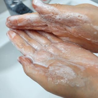 르핸스 퍼포밍 5 샴푸 비반트 포렛/베티버 포그 — 4점을 준 리뷰어가 2022년 12월 올린 사용 사진