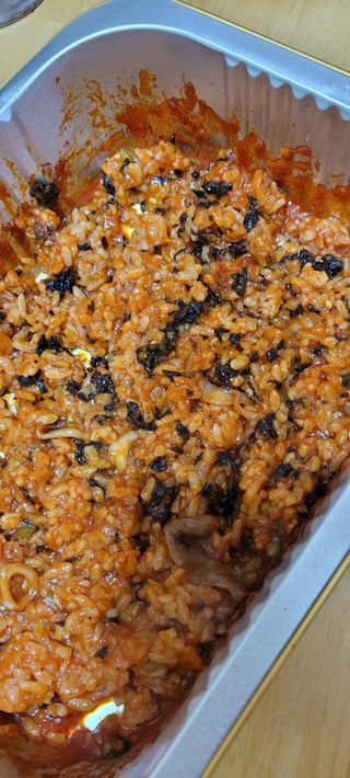 화끈한녀석들 새오똥400g 새우,오징어,똥집 볶음요리 소스,밀떡, 참기름 포함 — 5점을 준 리뷰어가 2022년 11월 올린 사용 사진