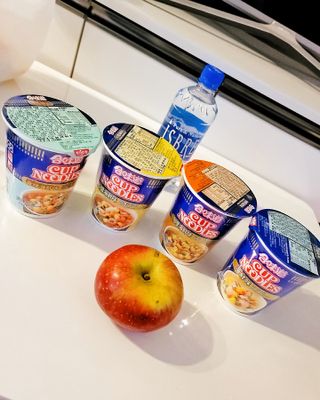 NISSIN 닛신 컵누들  4종 - 씨푸드오리지날, 씨푸드 스파이시, 씨푸드 커리, 씨푸드 XO소스 — 5점을 준 리뷰어가 2021년 12월 올린 사용 사진