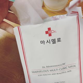닥터마시멜로 마블러스 멀티 클리닉 마스크 — 4.5점을 준 리뷰어가 2021년 2월 올린 사용 사진