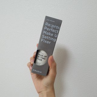 [후르디아] 묻어남NO 비건 메이크업 픽서 — 5점을 준 리뷰어가 2021년 11월 올린 사용 사진