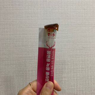 [몸엔용] 녹용 담은 탱탱 콜라겐 녹용 콜라겐 젤리 15g x 20포 — 5점을 준 리뷰어가 2022년 4월 올린 사용 사진