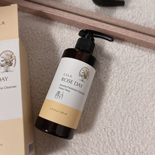 라라로즈데이 시즌2 여성청결제 200ml 아로마 페미민 클렌저, 독일더마인증 — 5점을 준 리뷰어가 2021년 9월 올린 사용 사진