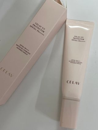 프리마인 선크림만 바꿨을 뿐인데 매일 물 2L챙겨먹고 기초케어 완벽하게 한 물빛피부 완성,셀라브UV프로텍터 — 5점을 준 리뷰어가 2023년 8월 올린 사용 사진