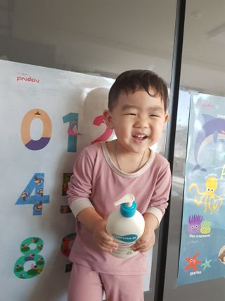 더마비 데일리 모이스처 바디 로션 — 5점을 준 리뷰어가 2021년 2월 올린 사용 사진