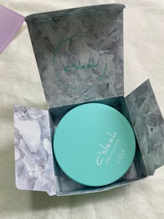 리즐리 씨슬릭 톤업 쿨링 쿠션 15g — 4점을 준 리뷰어가 2021년 7월 올린 사용 사진
