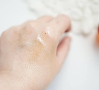 유니베르소 로즈힙 오일 15ml — 5점을 준 리뷰어가 2021년 4월 올린 사용 사진