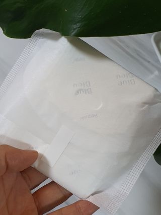 블루블루 유기농 순면 커버 생리대 — 5점을 준 리뷰어가 2021년 2월 올린 사용 사진