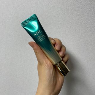 [NEW 탄력유턴 아이크림] AHC 유스 래스팅 리얼 아이크림 포 페이스 — 5점을 준 리뷰어가 2021년 4월 올린 사용 사진